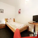 Hotell Goldener Hahn