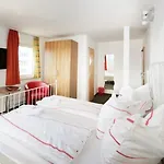 Hotell Goldener Hahn