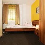 Hotell Goldener Hahn