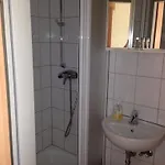 Hotell Goldener Hahn 2*