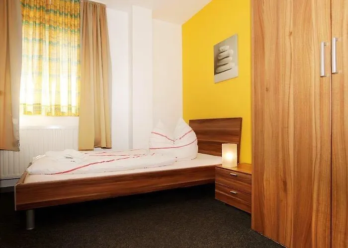 Goldener Hahn Hotel 2*