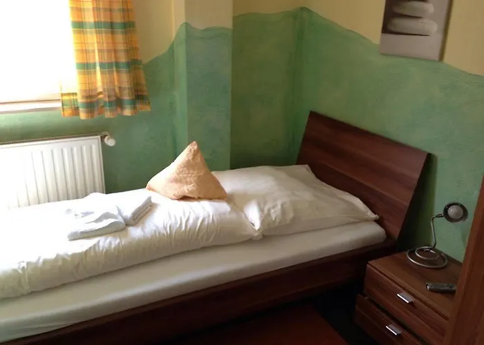 Goldener Hahn 2* דיסבורג