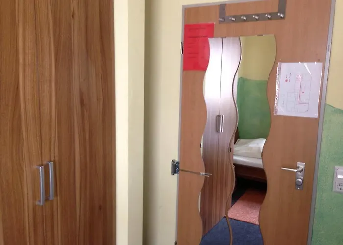 Goldener Hahn 2* דיסבורג