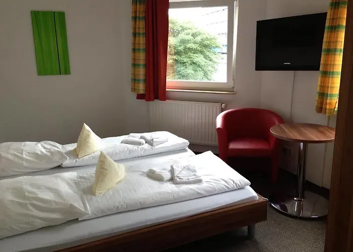 Goldener Hahn 2* Duisburg