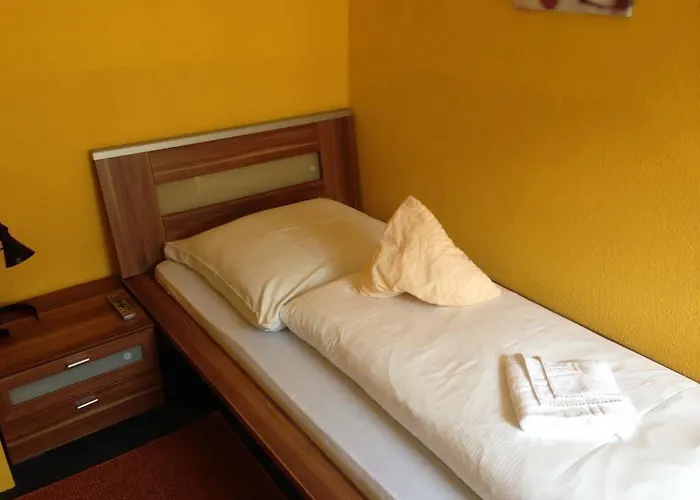 Goldener Hahn 2* דיסבורג